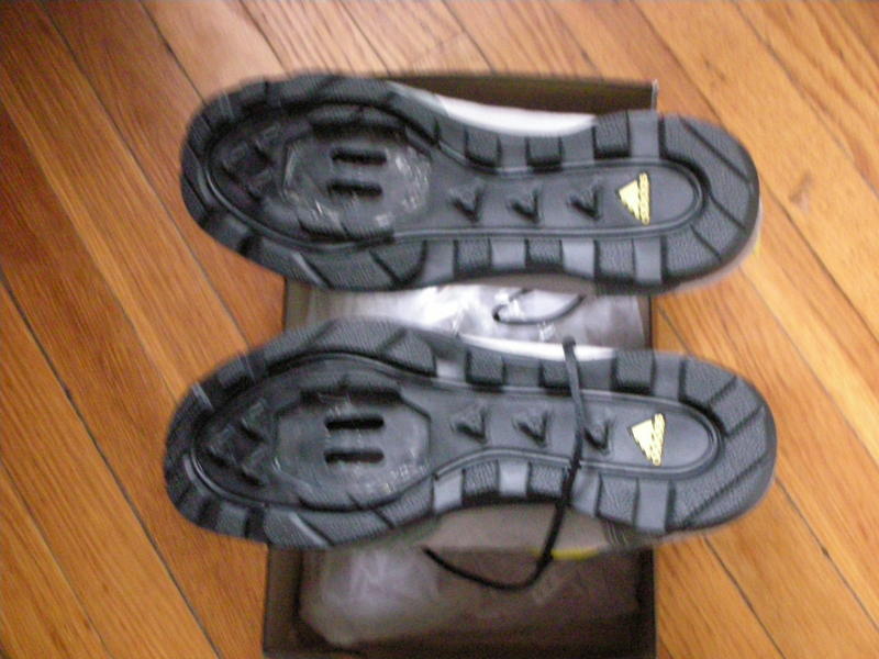 Free Adidas Minrett shoes - size 7